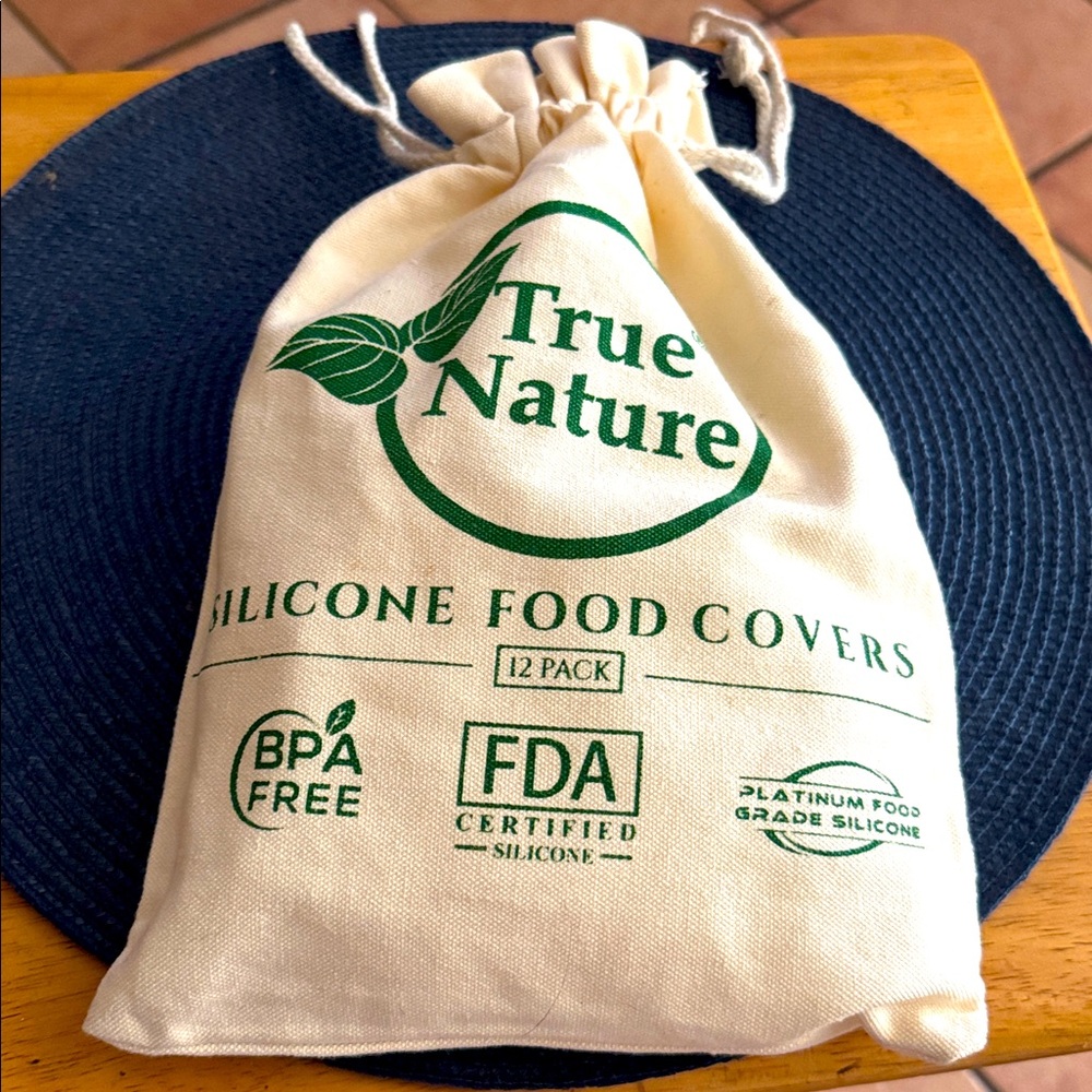 True Nature  Silicone  Food Covers 11 pieces. Pre-owned.